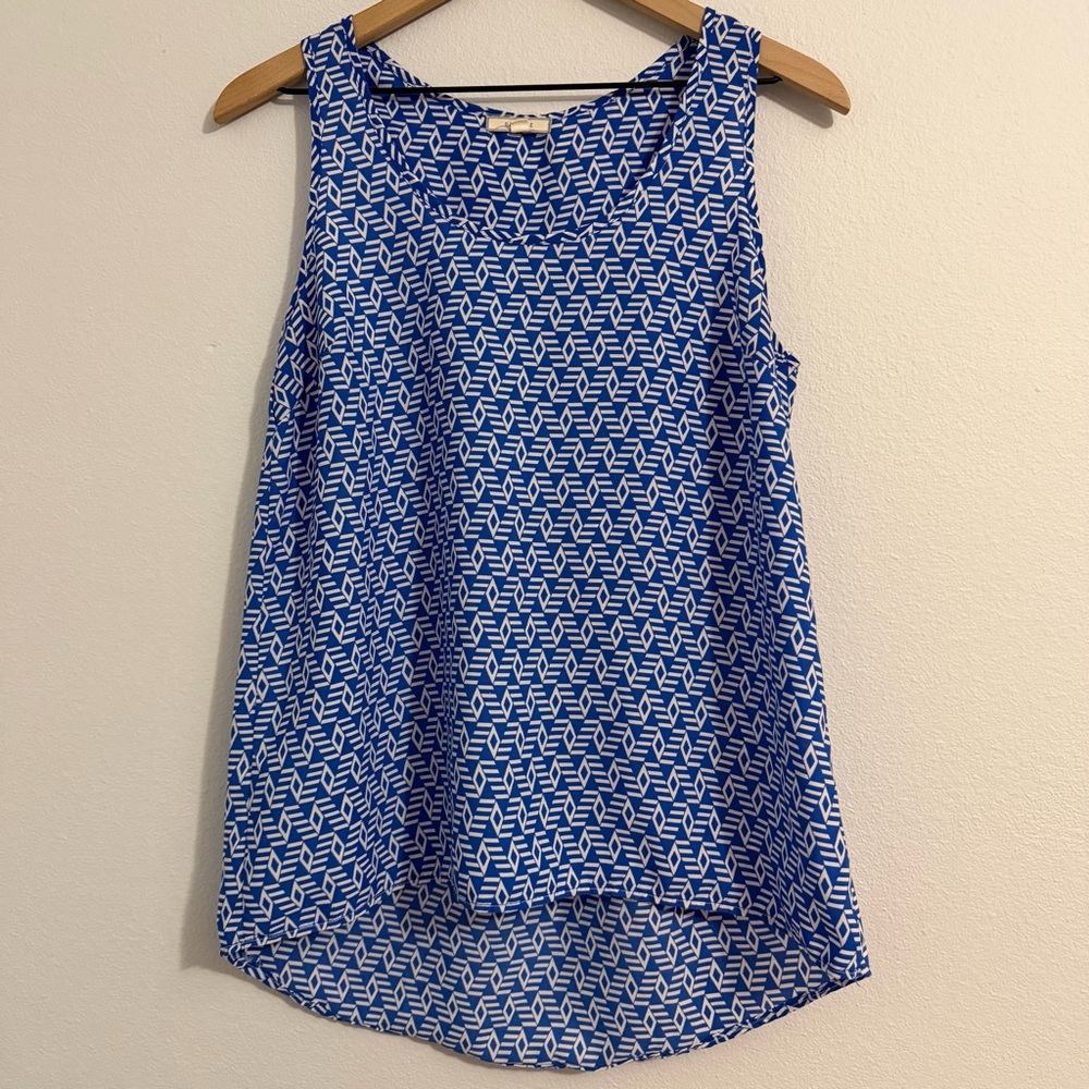Pleione - Sleeveless‎ Blouse